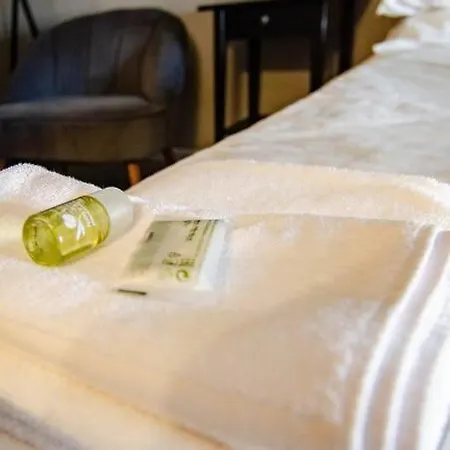 Fuoriporta Affitti Brevi - Corte 3 Con Parcheggio Gratuito アパート